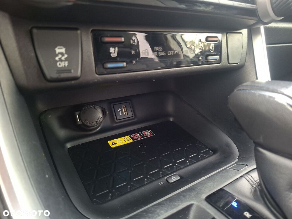Toyota RAV4 - 26