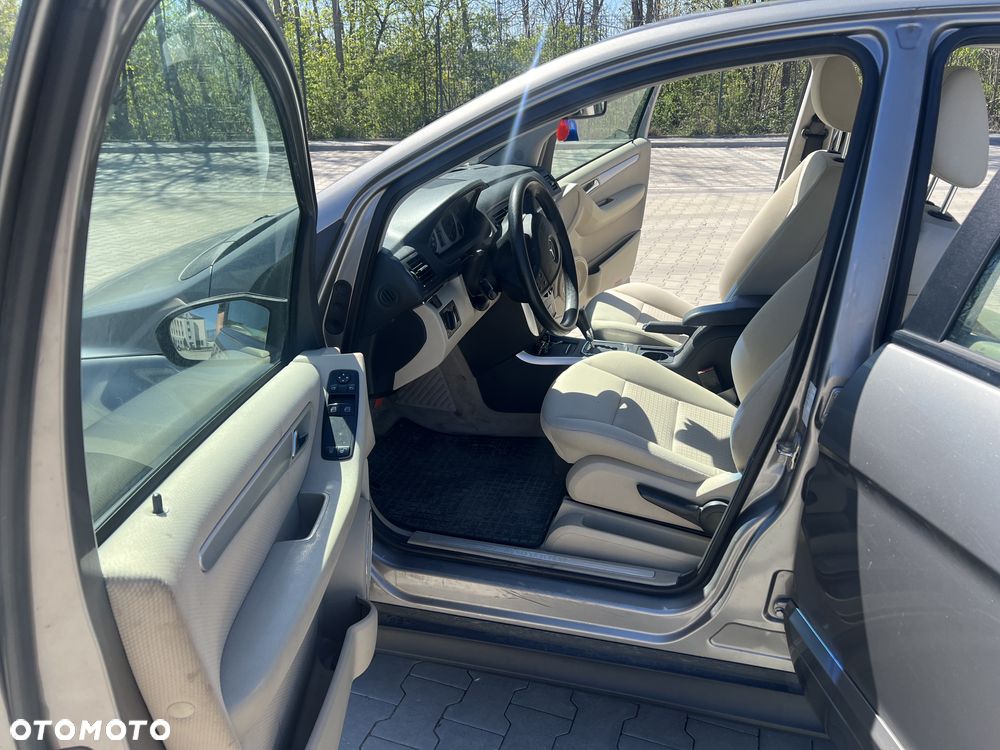 Mercedes-Benz Klasa B 200 Autotronic - 14