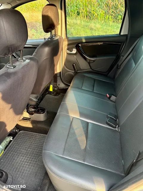 Dacia Duster dCi 110 FAP 4x4 Prestige - 9
