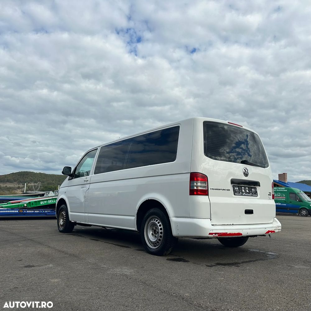 Volkswagen Caravelle 2013 photo 3