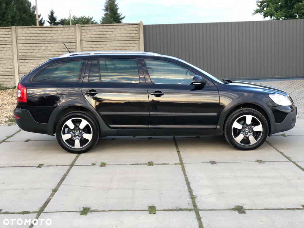 Skoda Octavia 2.0 TDI DPF 4x4 DSG Scout - 2