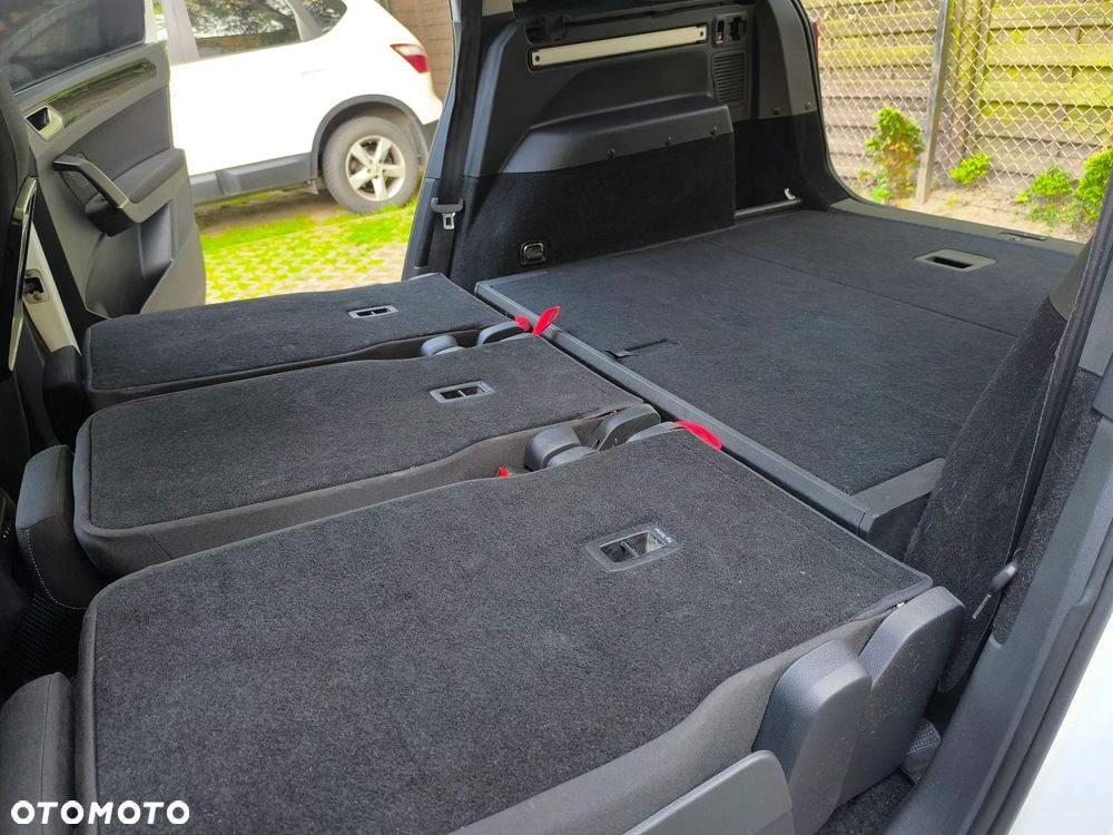 Volkswagen Touran 2.0 TDI BMT Comfortline DSG - 24