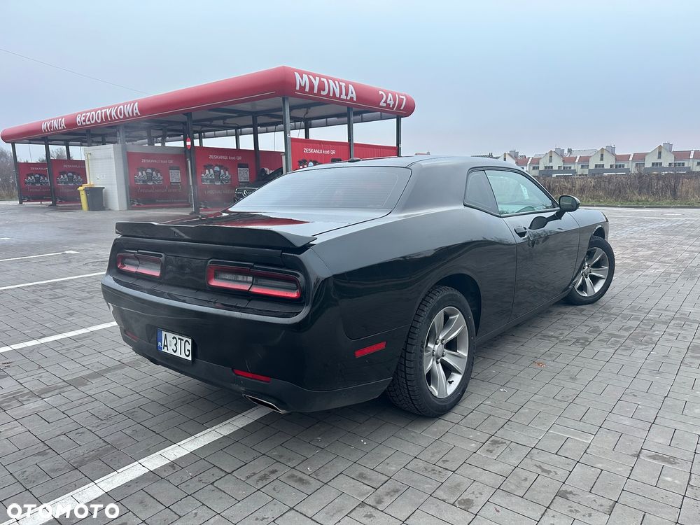 Dodge Challenger Automatik SXT Plus - 11