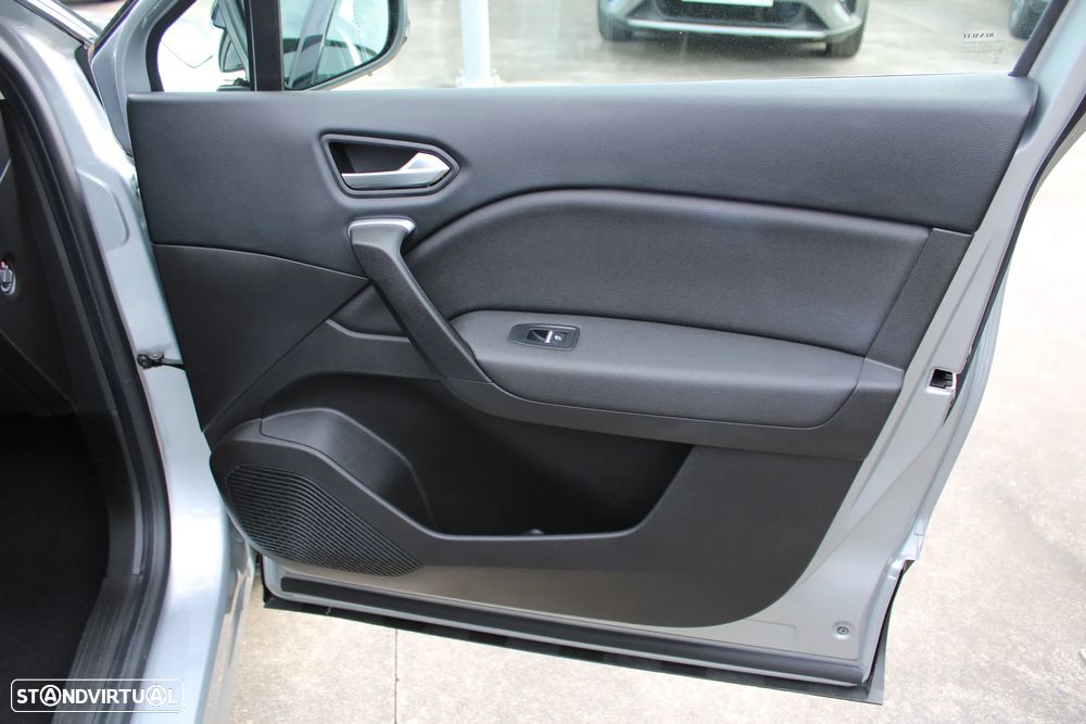 Renault Captur TCe Mild Hybrid 140 EDC GPF EVOLUTION - 51