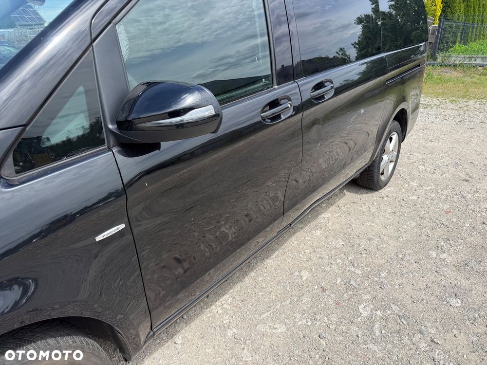 Mercedes-Benz Klasa V 220 (BlueTEC) d extralang 7G-TRONIC Avantgarde - 9