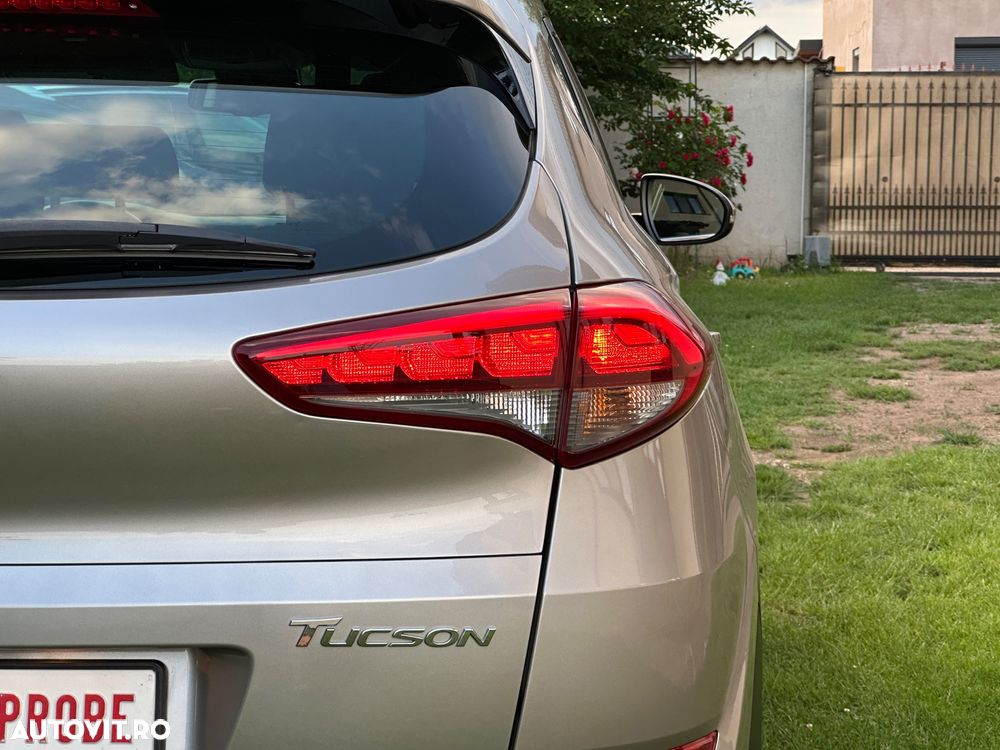 Hyundai Tucson blue 1.7 CRDi 2WD Style - 37
