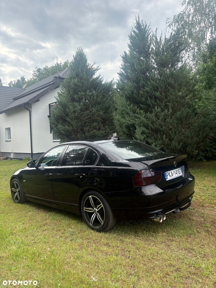BMW Seria 3 318d DPF - 9