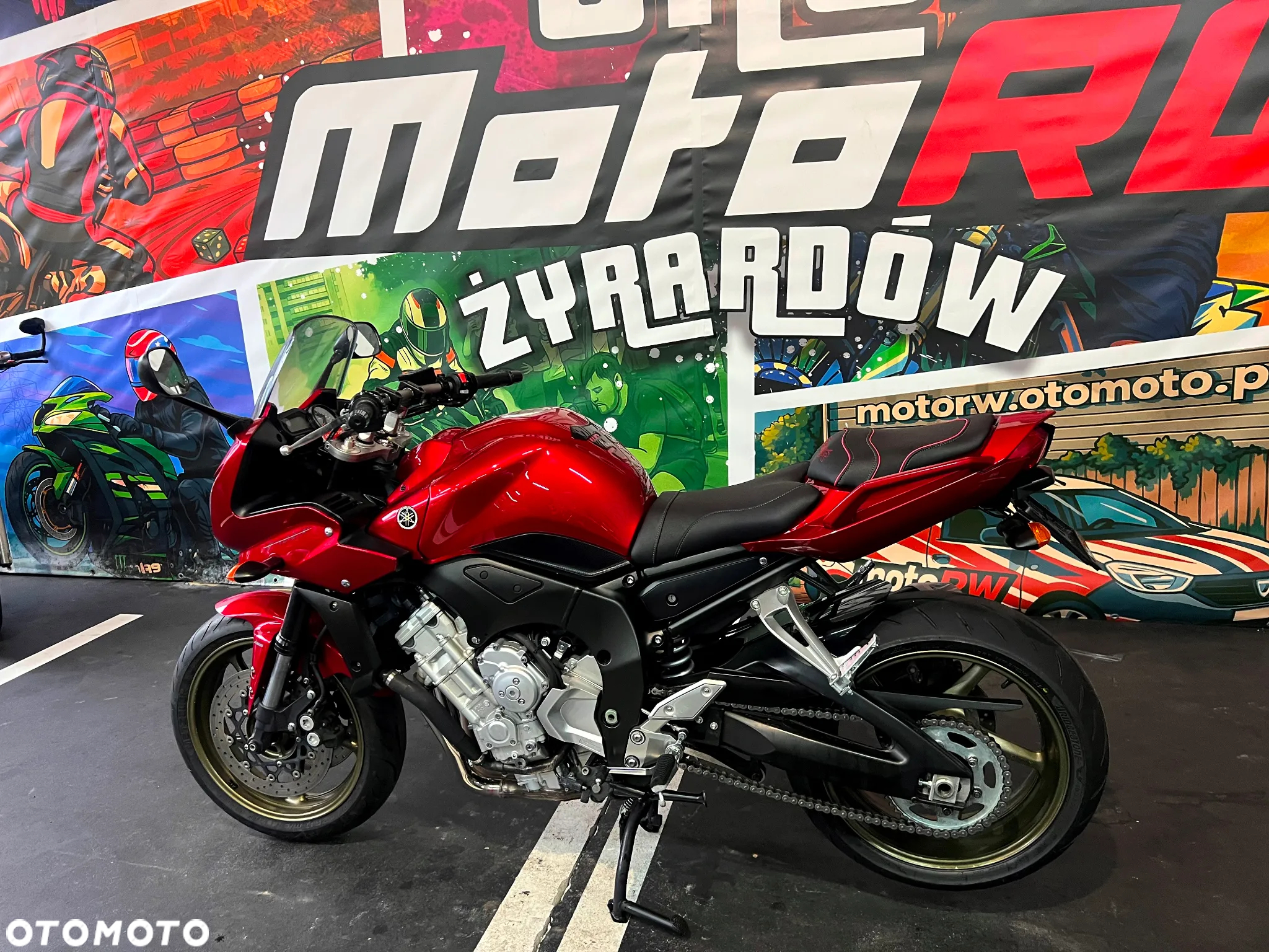 Yamaha FZ - 4