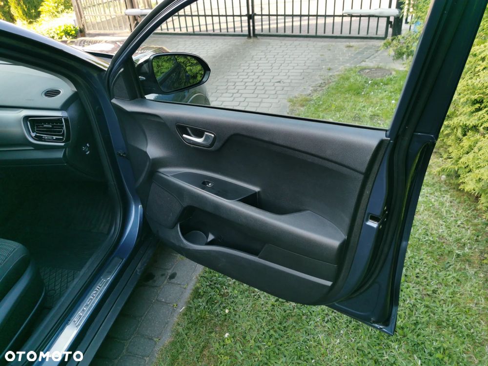 Kia Stonic - 6