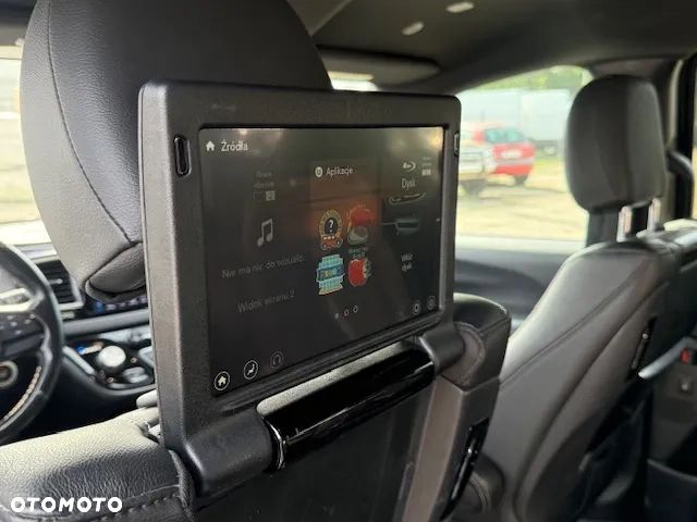 Chrysler Pacifica - 20