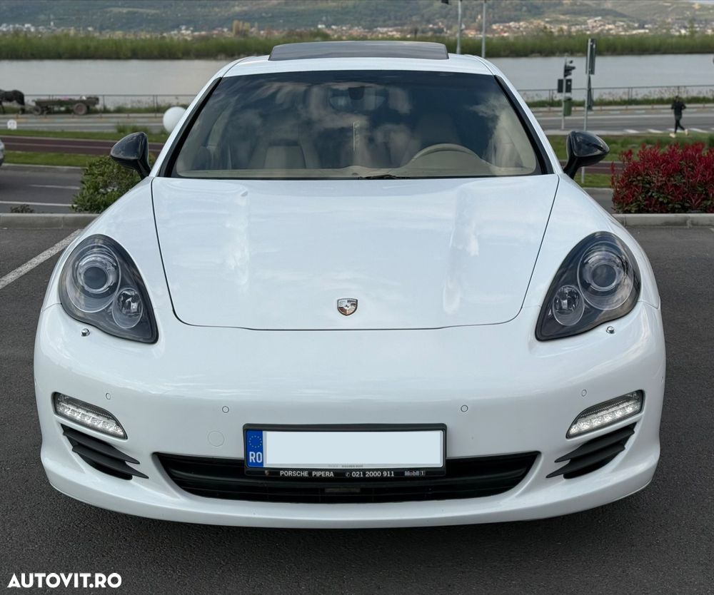Porsche Panamera - 3