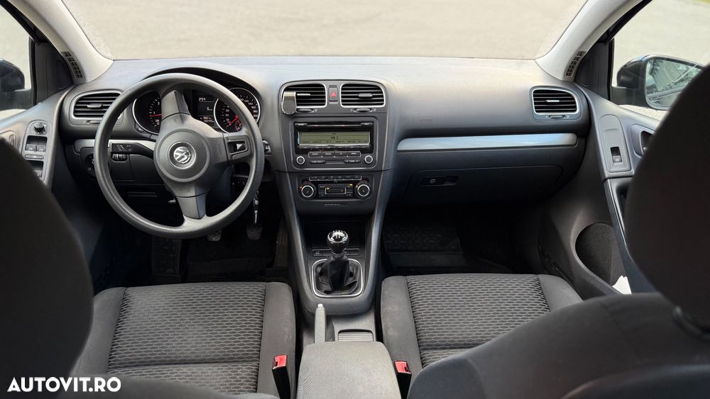 Volkswagen Golf 1.6 TDI DPF Style - 21