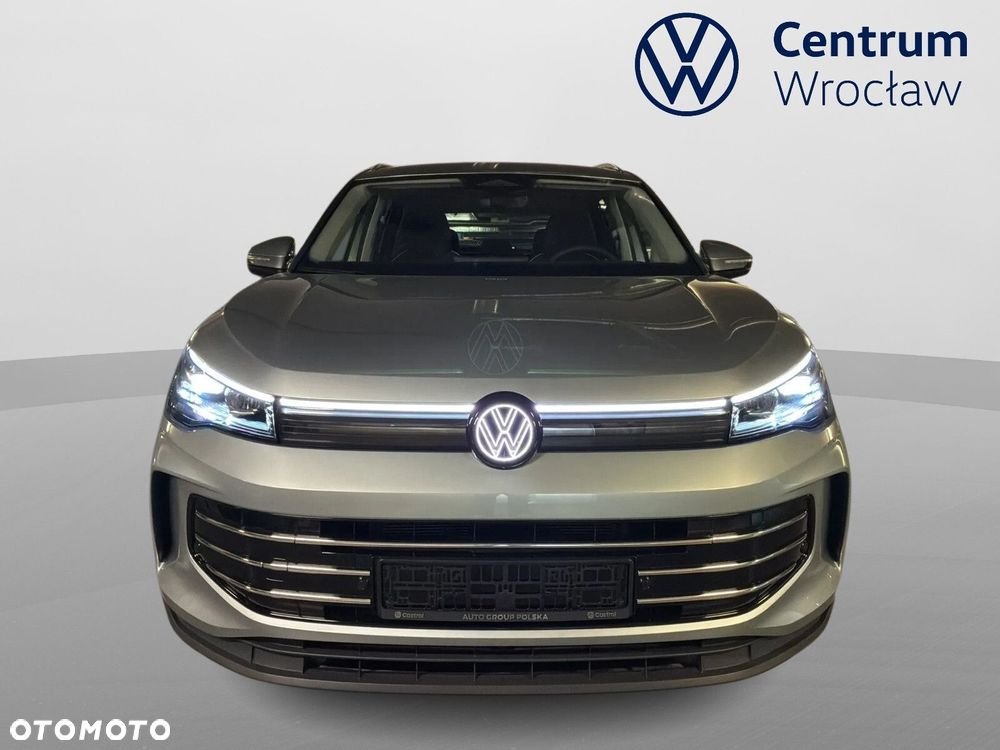 Volkswagen Tiguan - 9