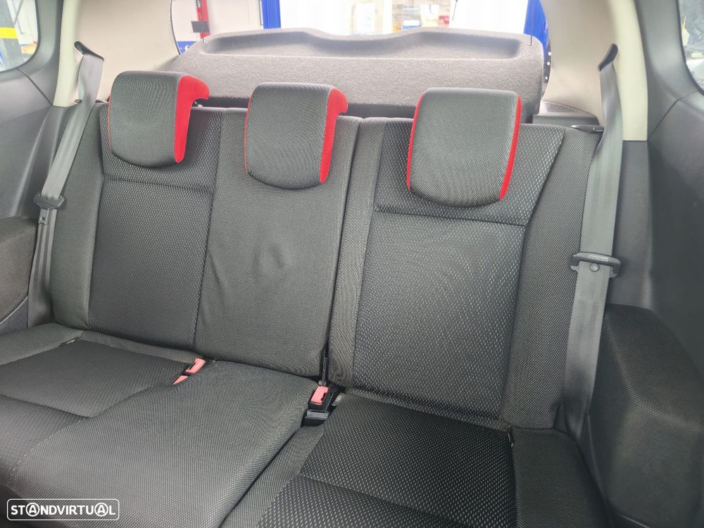 Renault Clio 1.5 dCi Rip Curl - 7