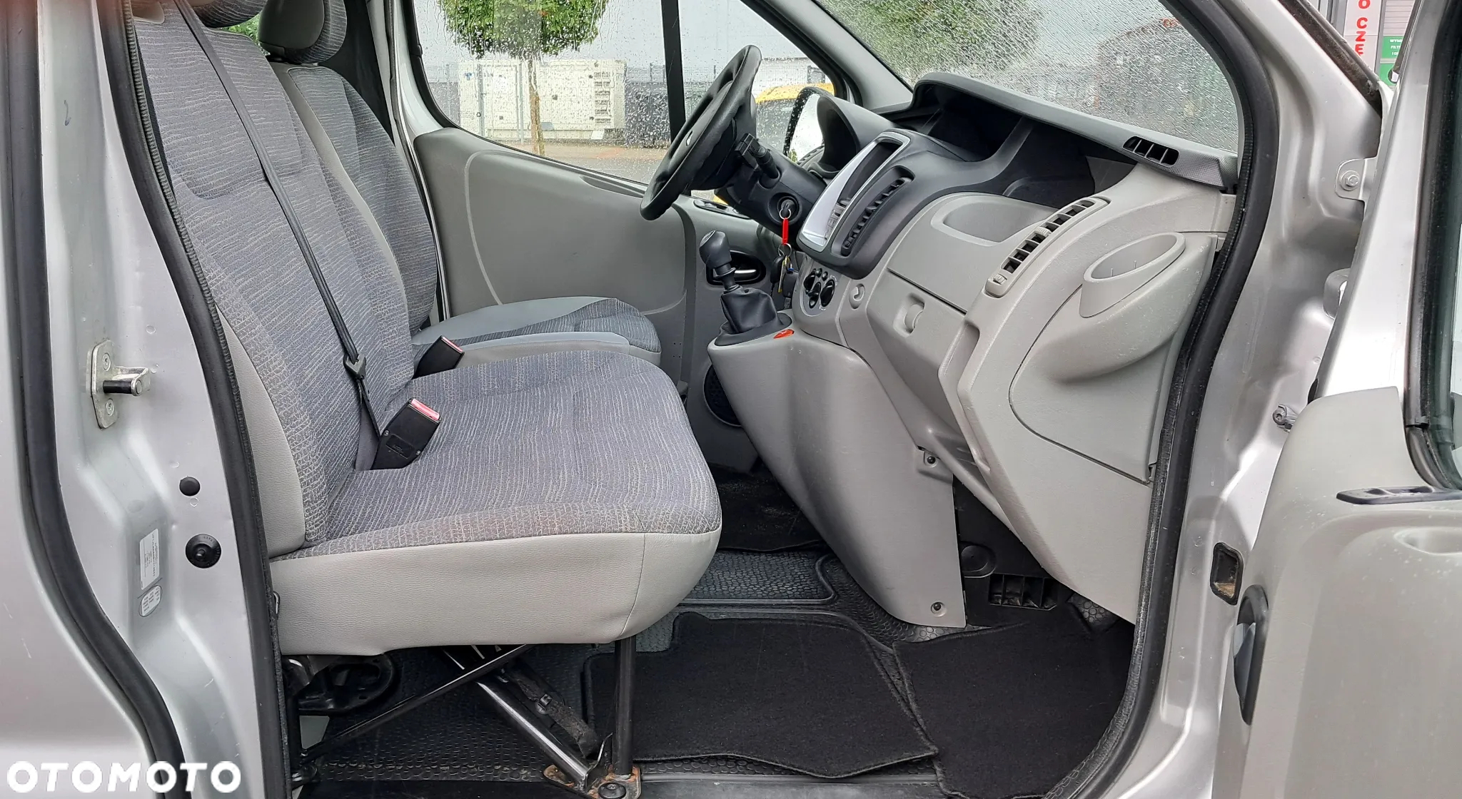 Renault Trafic 2.0 dCi 90 Combi L1H1 - 8