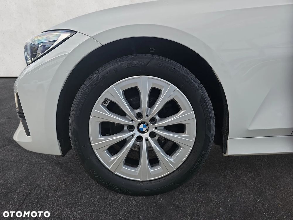 BMW Seria 3 318d Advantage - 9