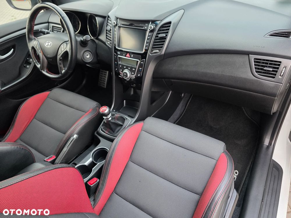 Hyundai i30 1.6 T GDI Turbo - 25