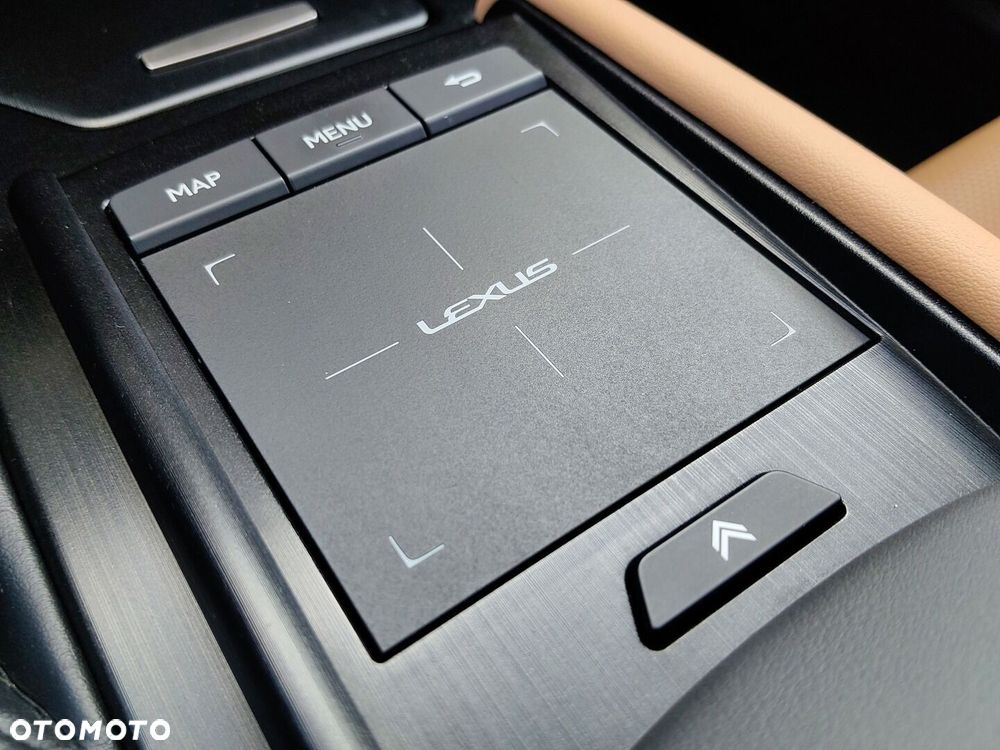 Lexus ES 300h Prestige - 21