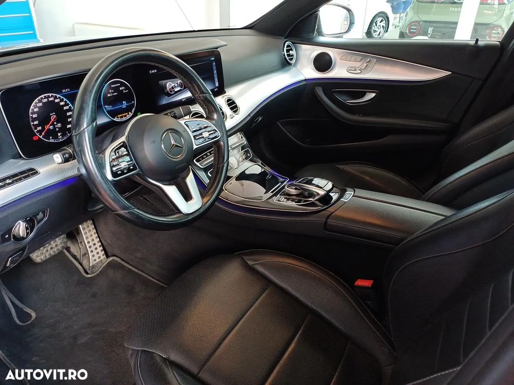 Mercedes-Benz E 220 d 4Matic T All-Terrain 9G-TRONIC Avantgarde - 12
