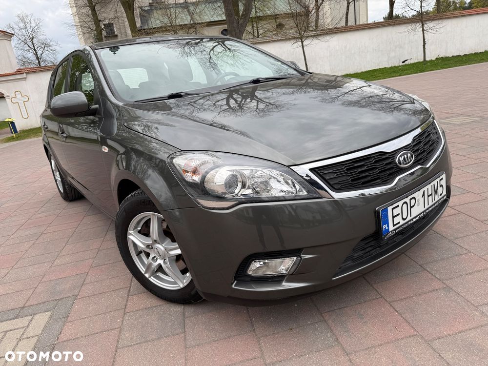 Kia Ceed 1.4 CVVT Attract - 2