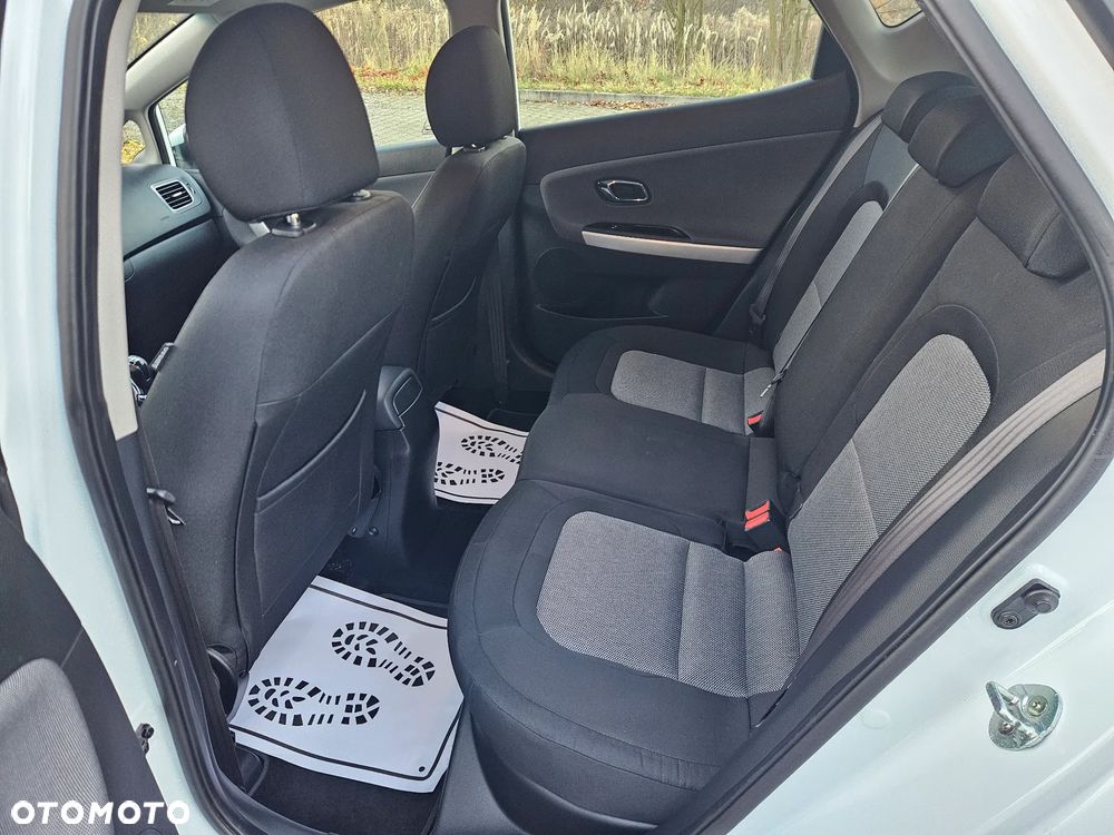 Kia Ceed 1.4 CVVT Dream Team Edition - 11