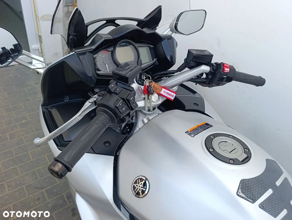 Yamaha FJR - 14