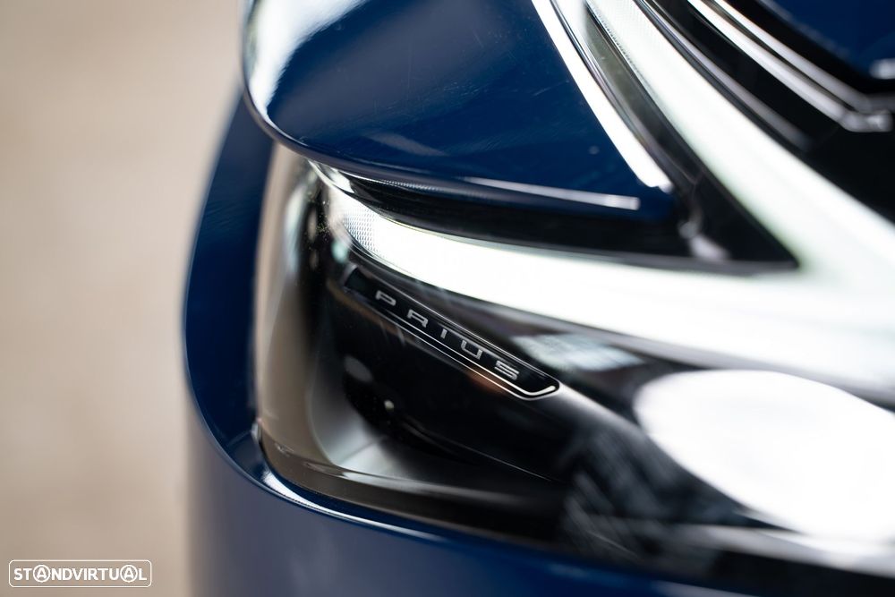 Toyota Prius 2.0 Plug-in Luxury - 6