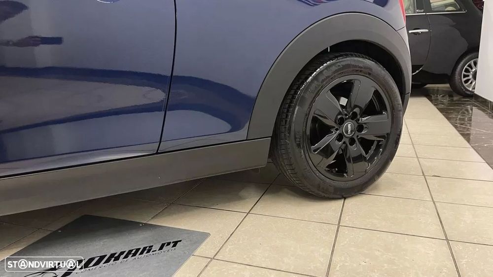 MINI 3 Portas One D - 11