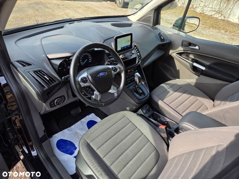 Ford Tourneo Connect Grand - 20