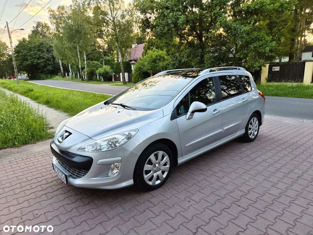 Peugeot 308 - 1