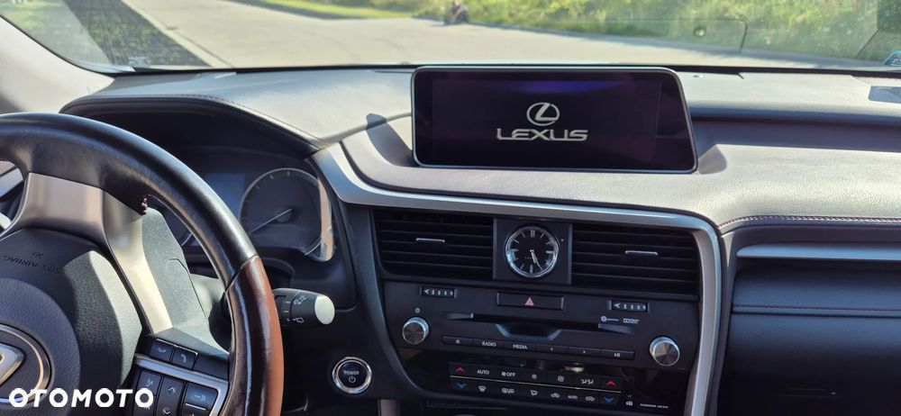 Lexus RX - 10