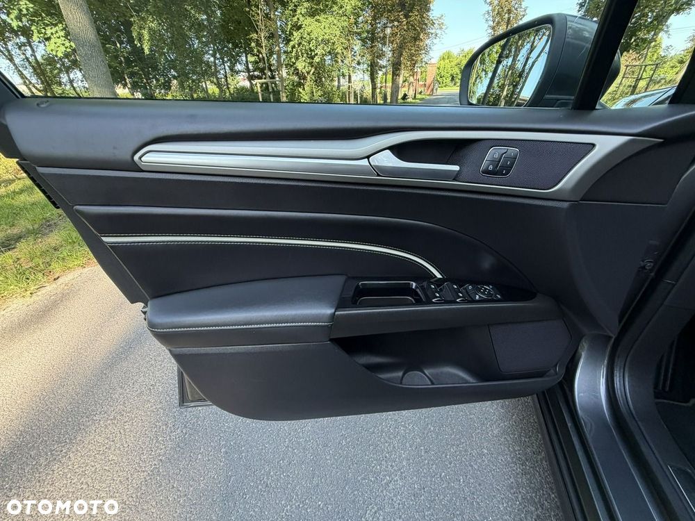 Ford Mondeo - 19