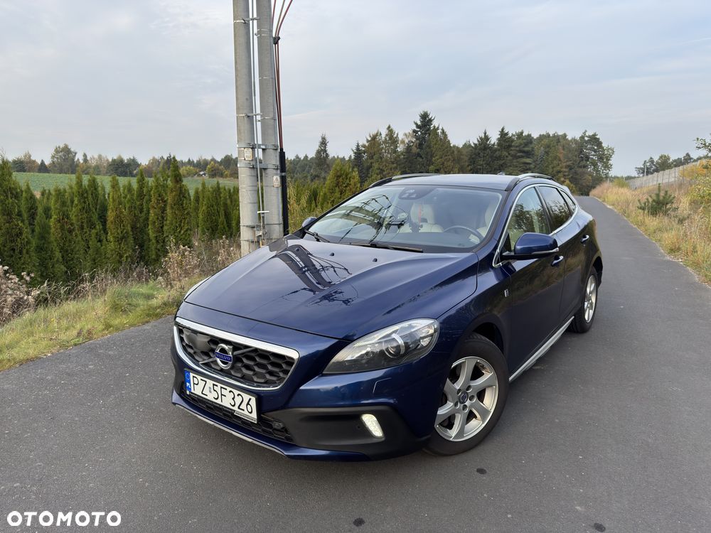 Volvo V40 2015 photo 2