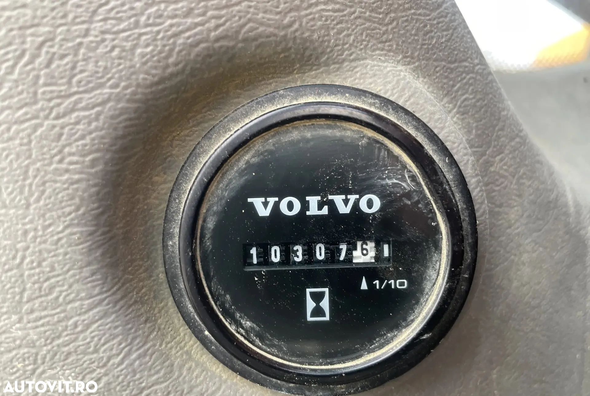 Volvo EC 300 Excavator pe senile - 16