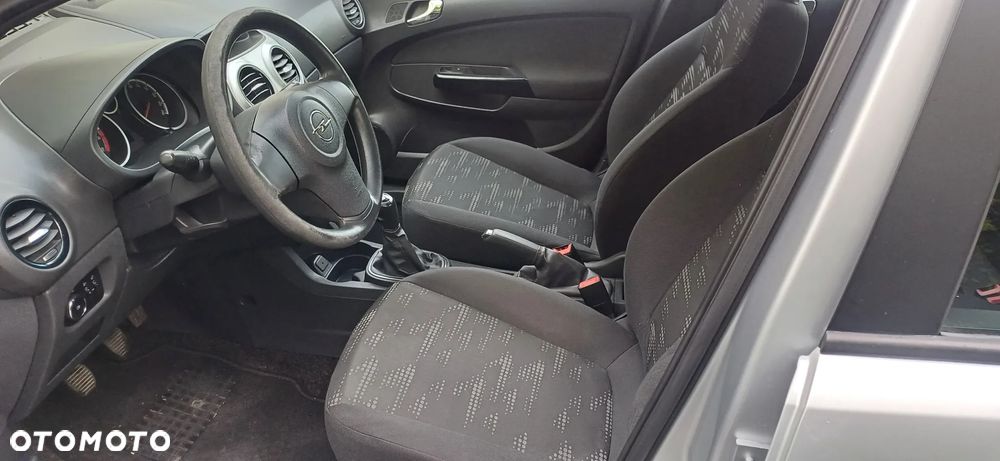 Opel Corsa - 10