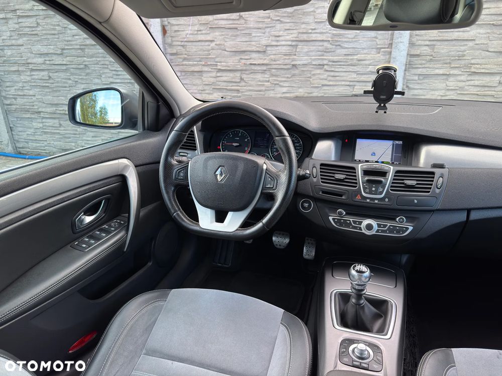 Renault Laguna 2.0 dCi Initiale ESM - 24