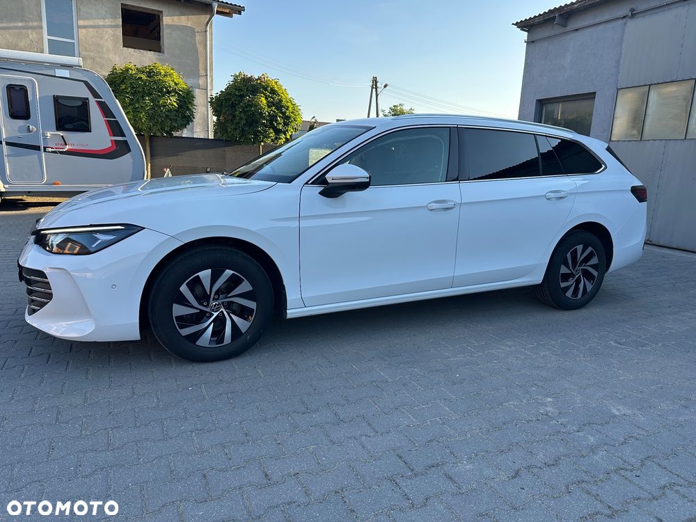 Volkswagen Passat - 2