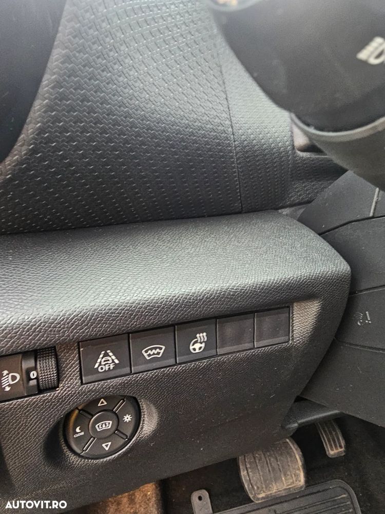Citroën C4 1.2 PureTech S&S EAT8 Feel Pack - 4