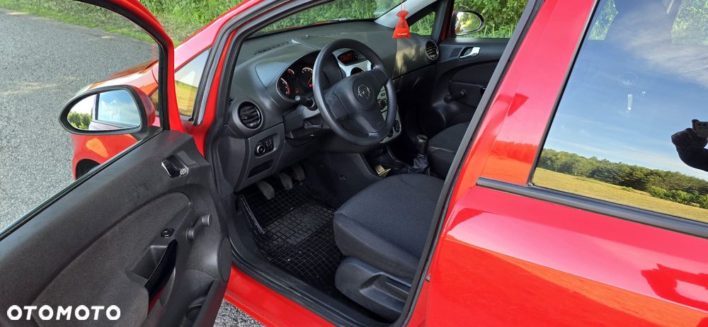 Opel Corsa 1.2 16V Essentia - 8