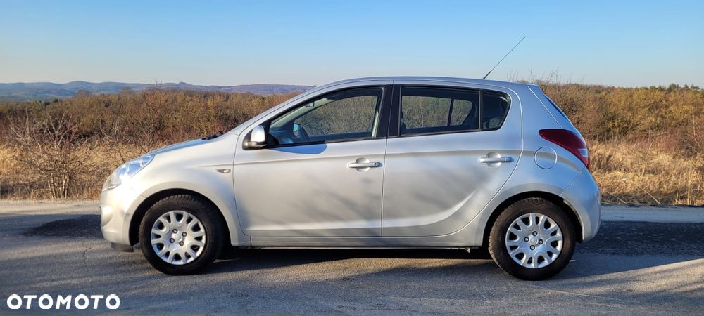 Hyundai i20 1.2 UEFA EURO 2012 Edition - 14