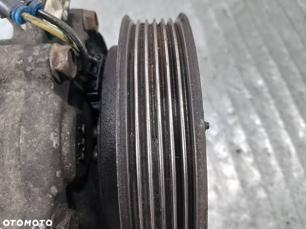 POMPA, SPRĘŻARKA KLIMATYZACJI FORD TRANSIT MK7 2.2 TDCI - 2