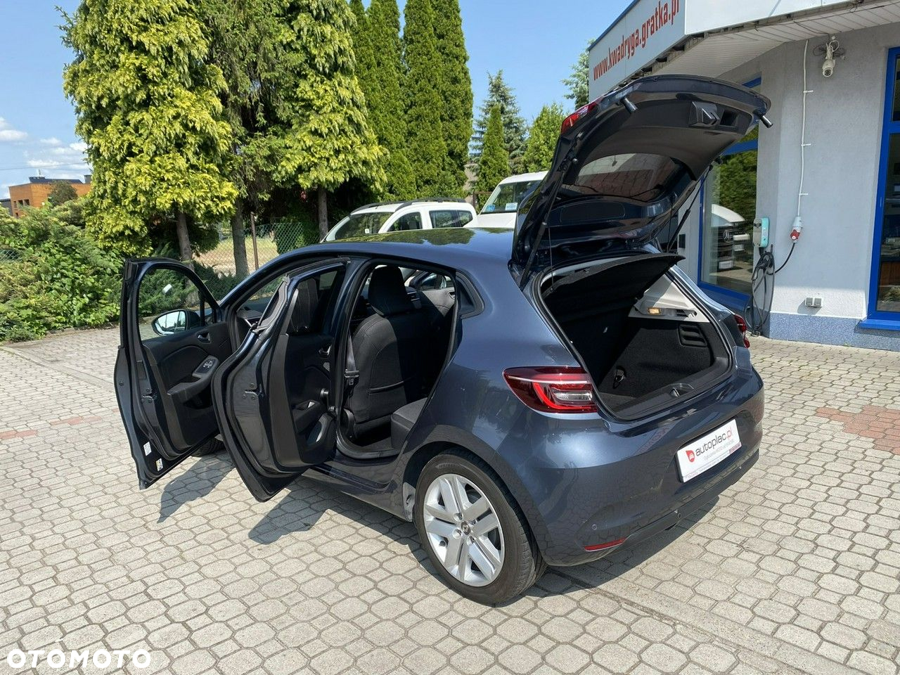 Renault Clio - 32