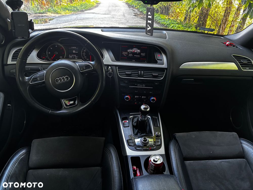 Audi A4 - 8