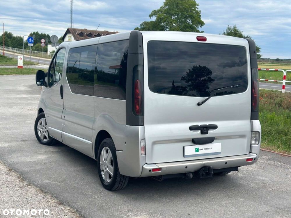 Opel Vivaro - 20