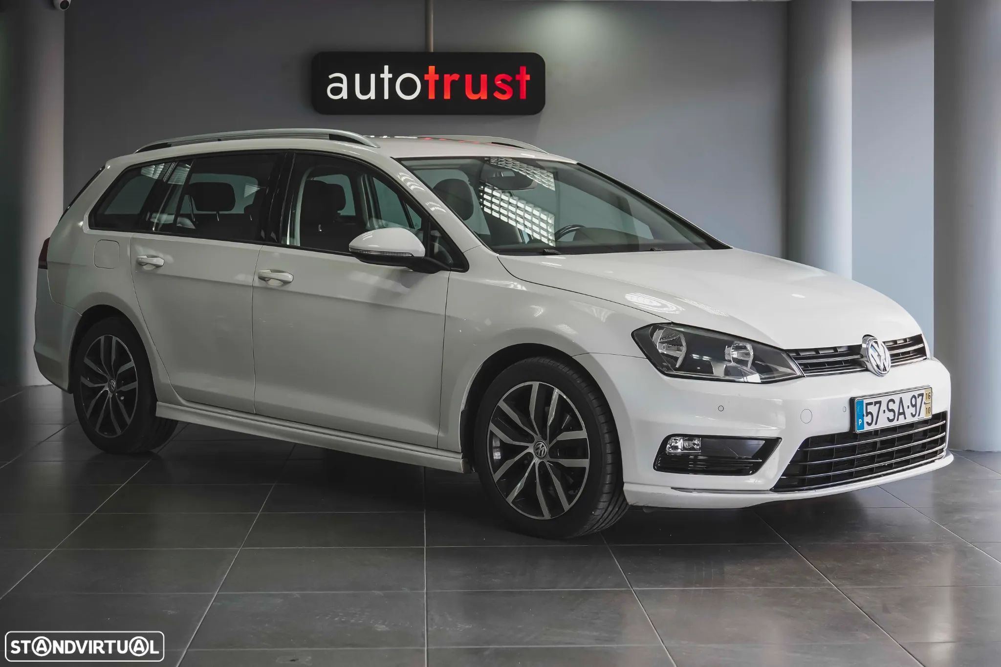 VW Golf Variant - 1