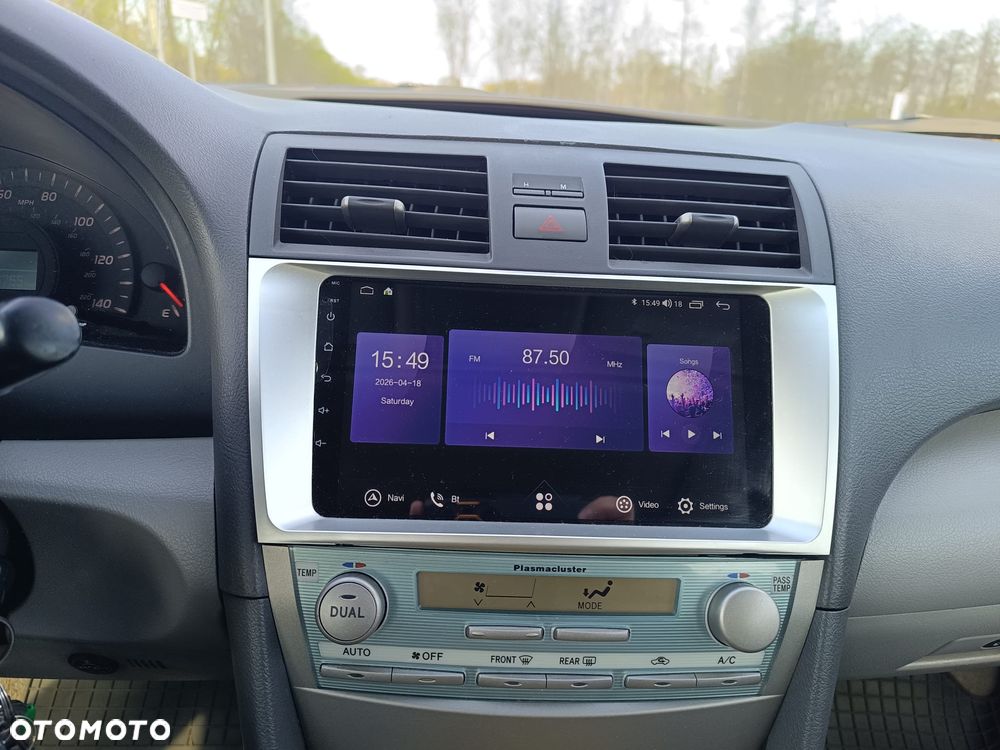 Toyota Camry - 15