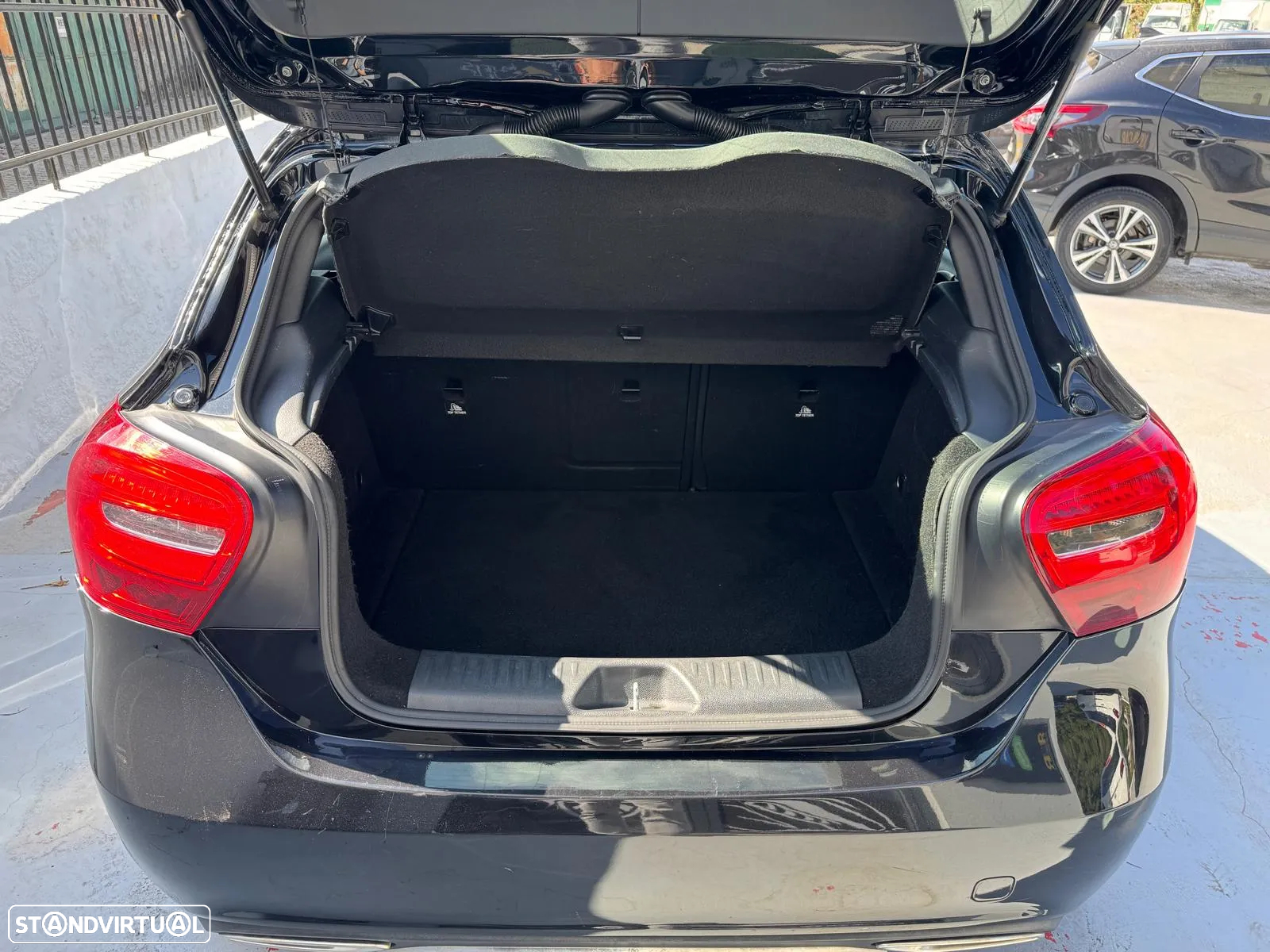 Mercedes-Benz A 180 d Style - 9