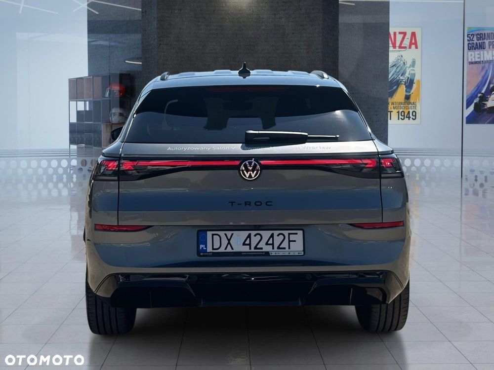 Volkswagen T-Roc - 12