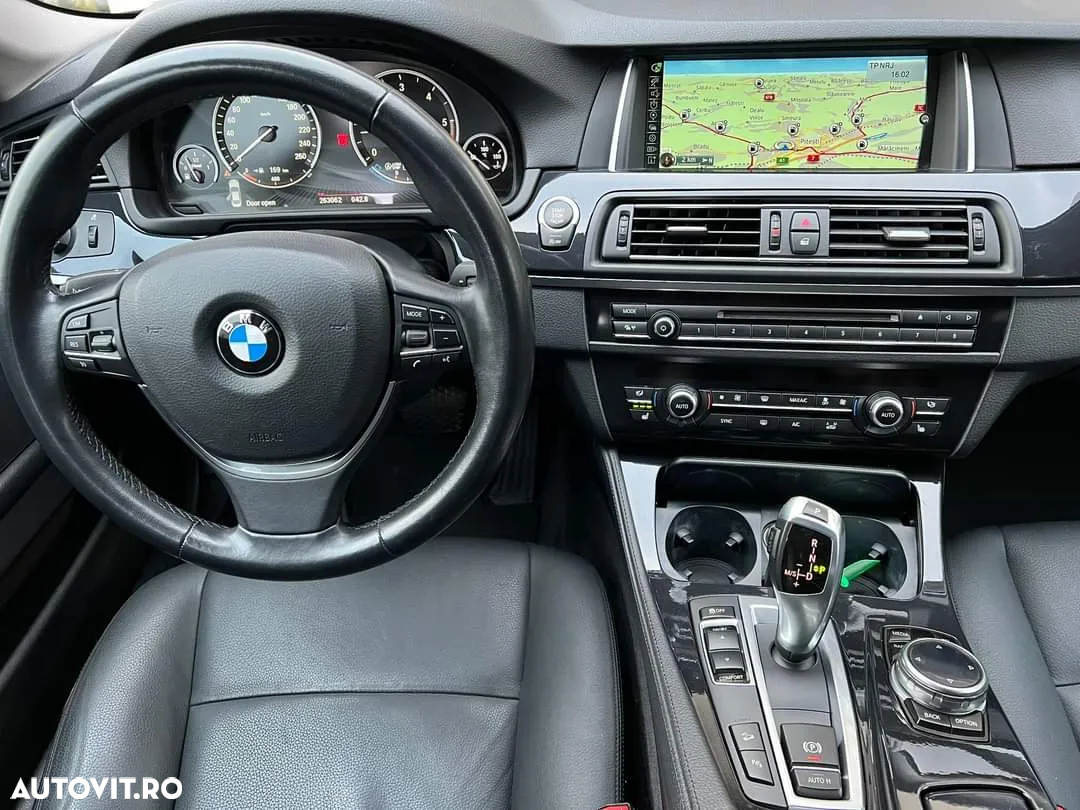 BMW Seria 5 520d xDrive AT - 5