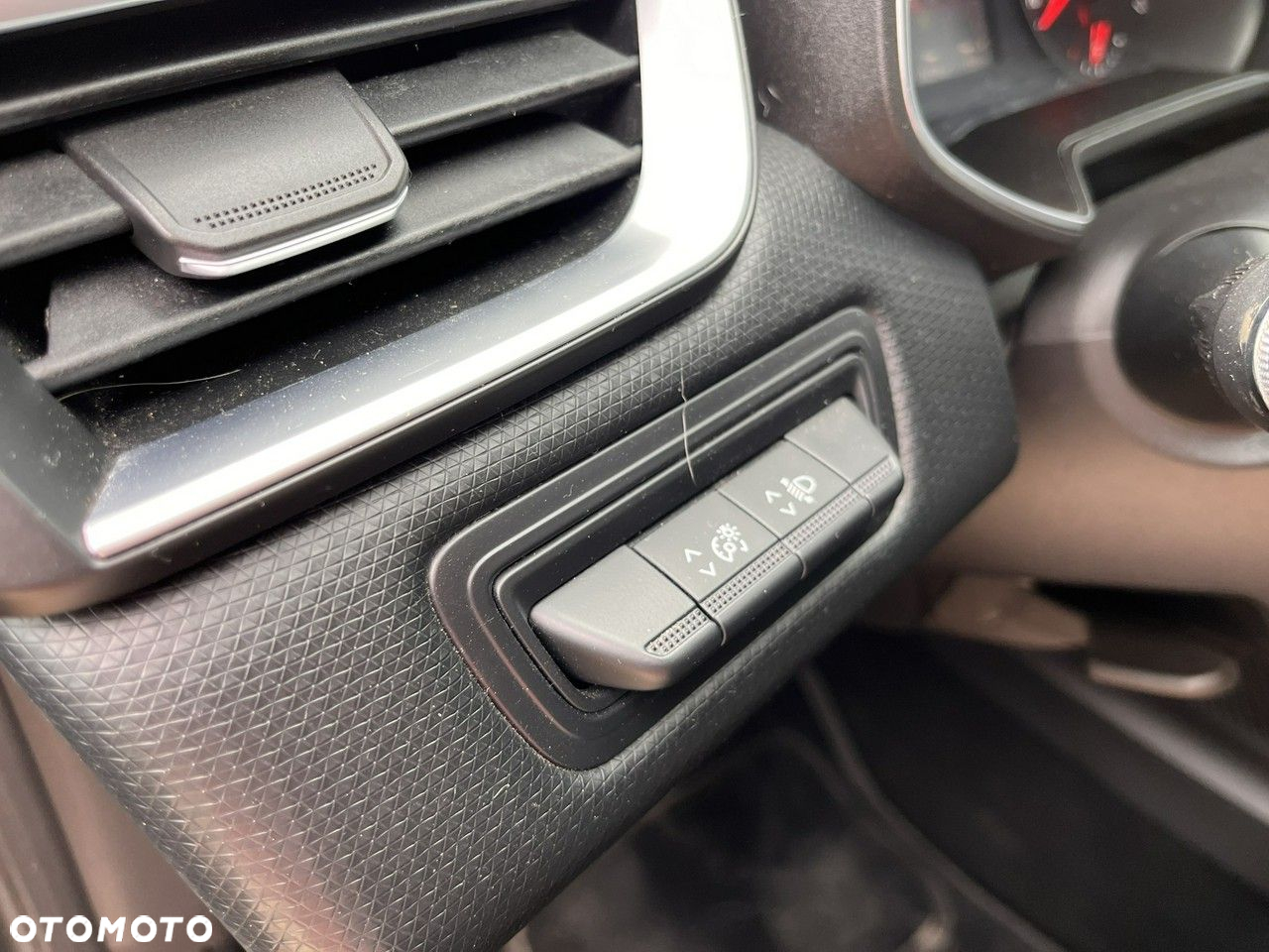 Renault Clio - 25